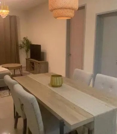 Orked Vanda, 3 Bedroom Apartment, Seaview Netflixwifiyoutube Kuala Terengganu Exterior photo